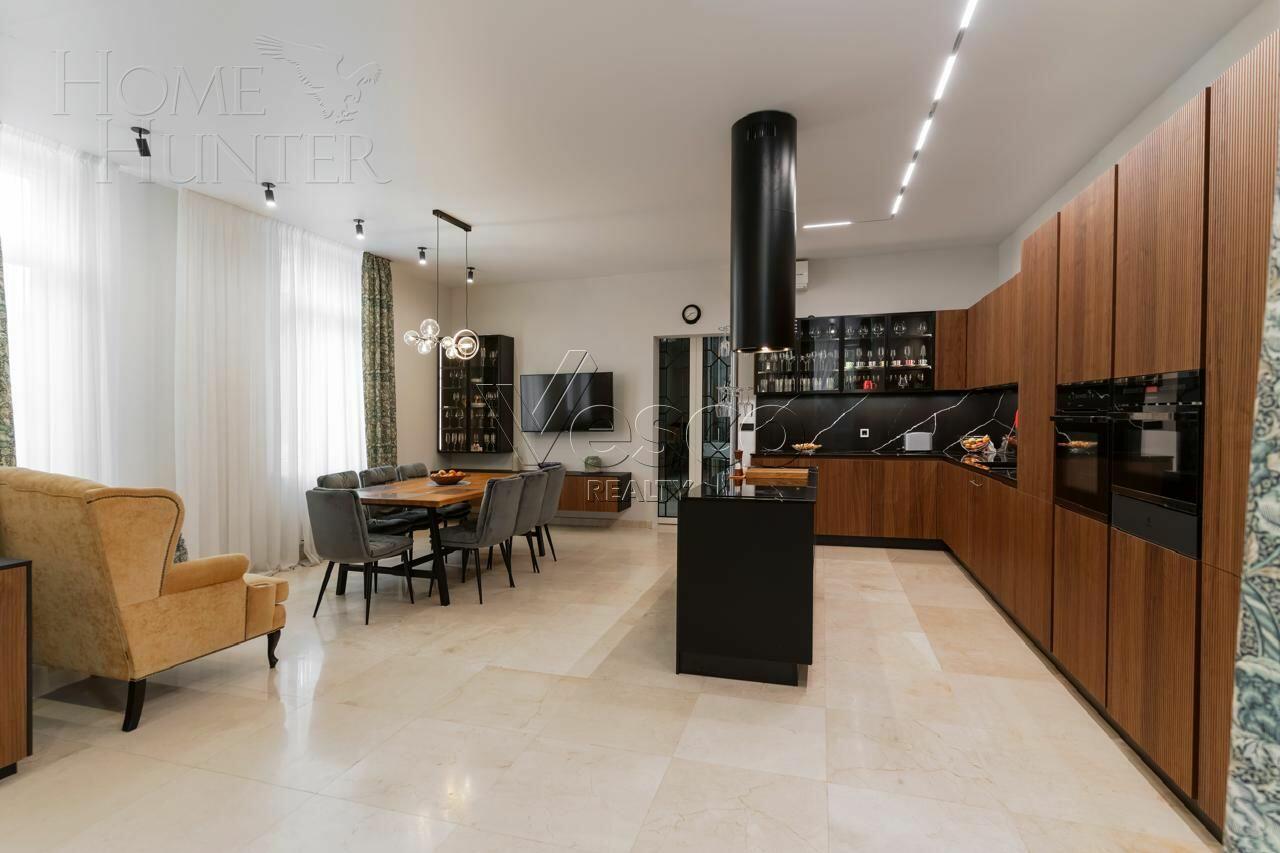 2-этажный коттедж 810 м² с отделкой