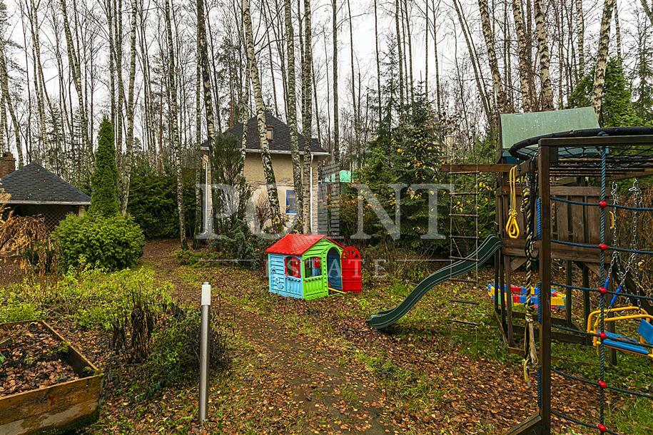 2-этажный коттедж 285 м² с отделкой