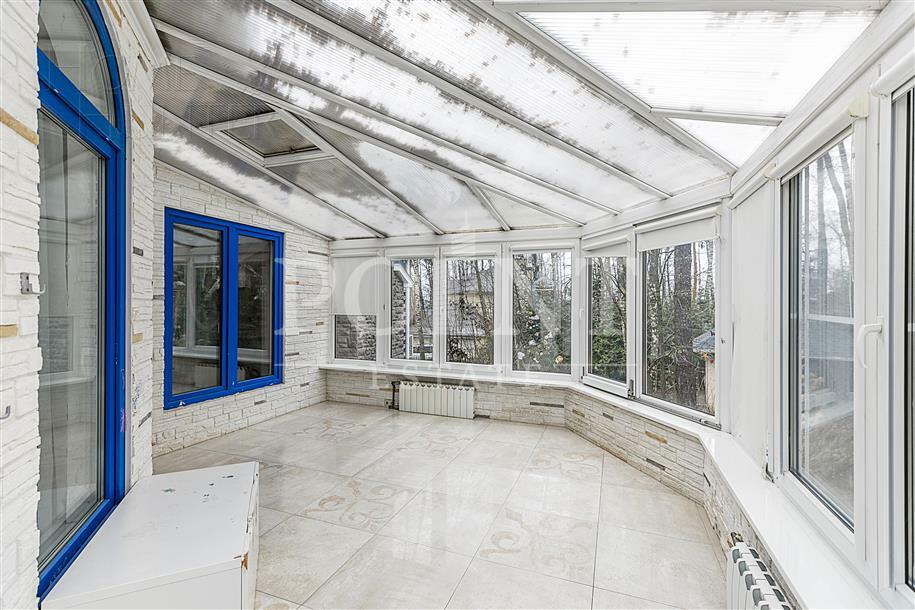 2-этажный коттедж 285 м² с отделкой