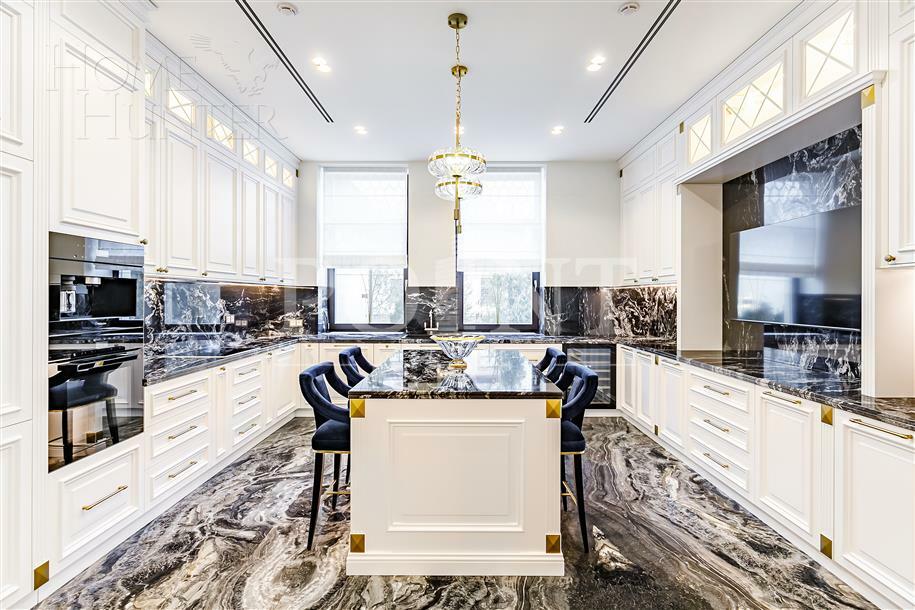 3-этажный коттедж 1 445 м² с отделкой