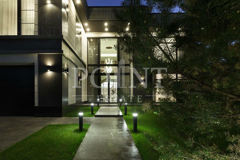 2-этажный коттедж 1 145 м² с отделкой