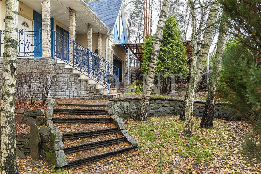 2-этажный коттедж 285 м² с отделкой