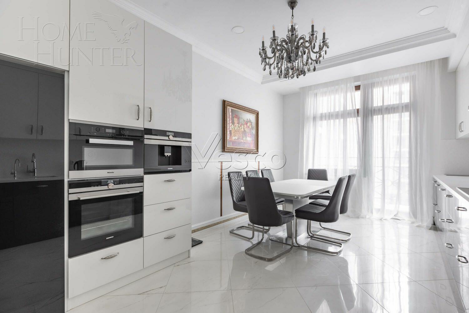 4-КОМН. КВАРТИРА С ОТДЕЛКОЙ 202 М² НА 4 ЭТАЖЕ