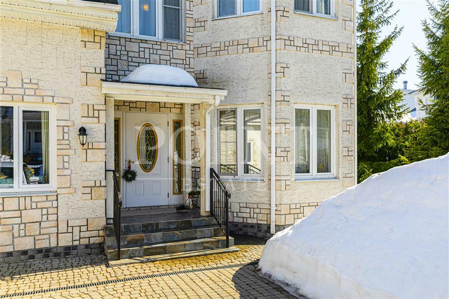 2-этажный коттедж 220 м² с отделкой