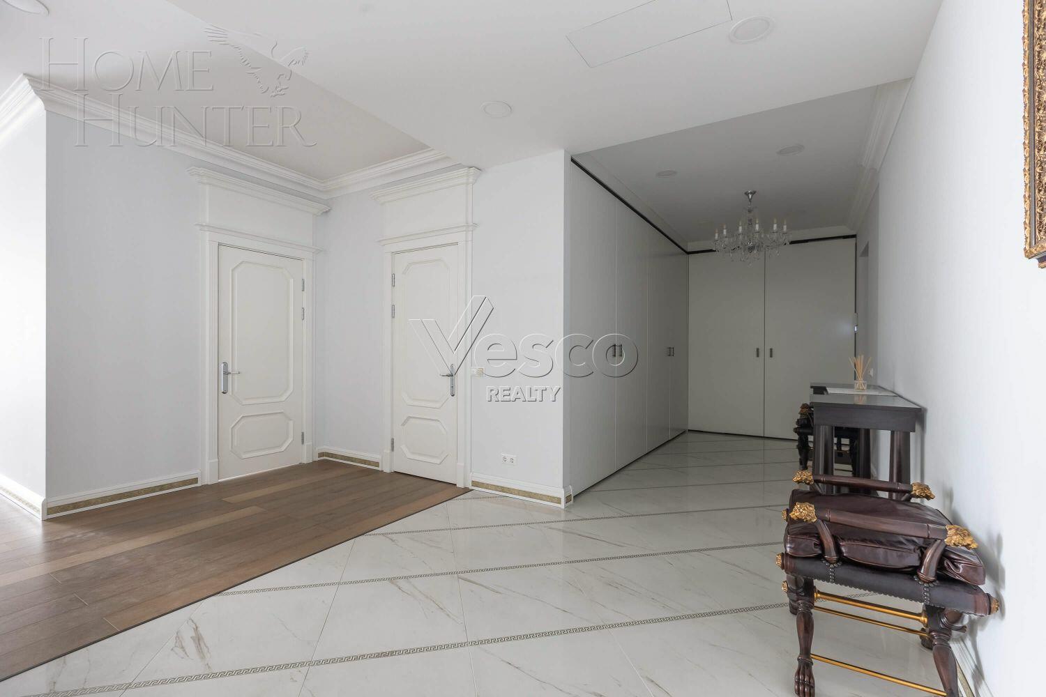 4-КОМН. КВАРТИРА С ОТДЕЛКОЙ 202 М² НА 4 ЭТАЖЕ