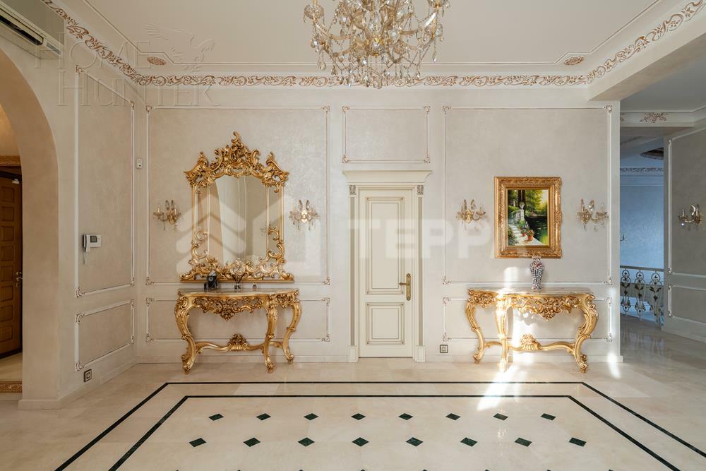 2-этажный коттедж 1 000 м² с отделкой