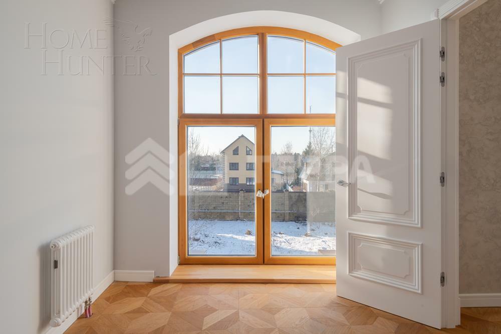 2-этажный коттедж 1 000 м² с отделкой