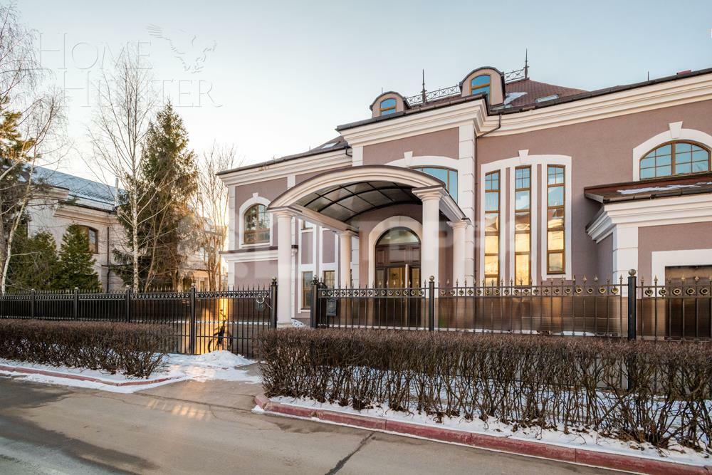 2-этажный коттедж 1 000 м² с отделкой