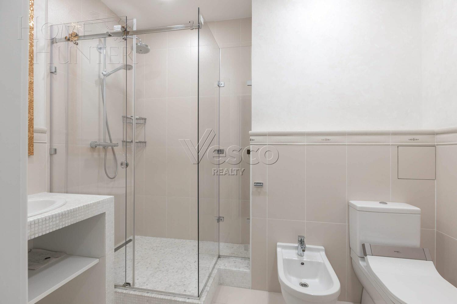 4-КОМН. КВАРТИРА С ОТДЕЛКОЙ 202 М² НА 4 ЭТАЖЕ