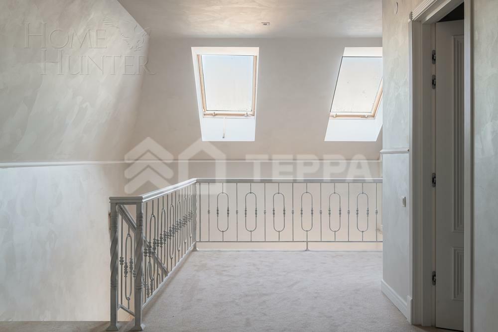 2-этажный коттедж 1 000 м² с отделкой