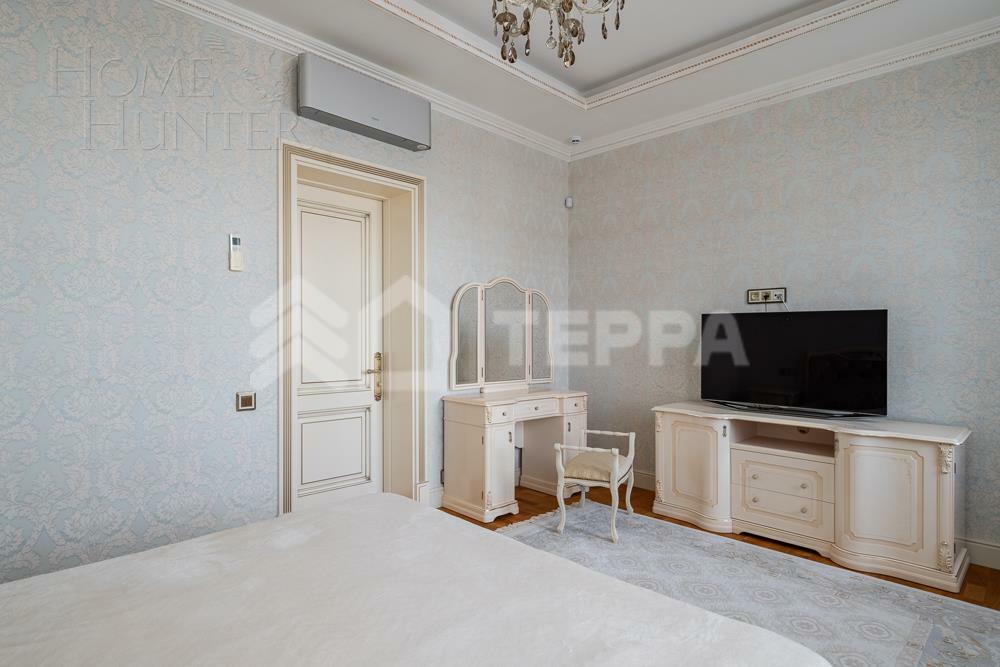 2-этажный коттедж 1 000 м² с отделкой