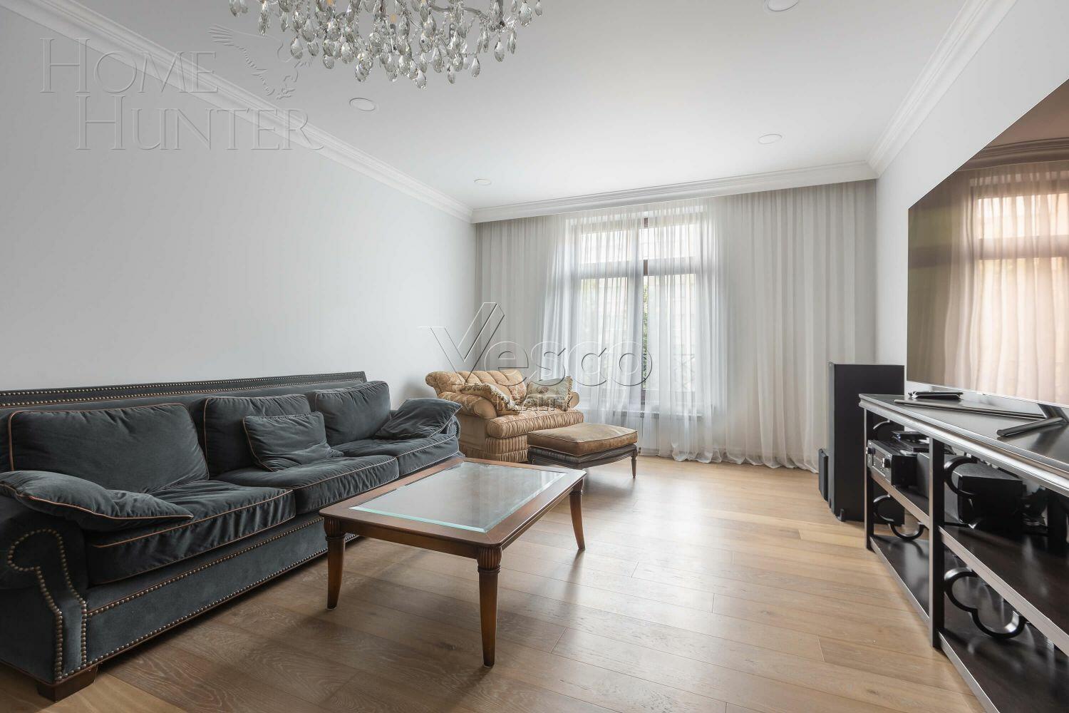 4-КОМН. КВАРТИРА С ОТДЕЛКОЙ 202 М² НА 4 ЭТАЖЕ