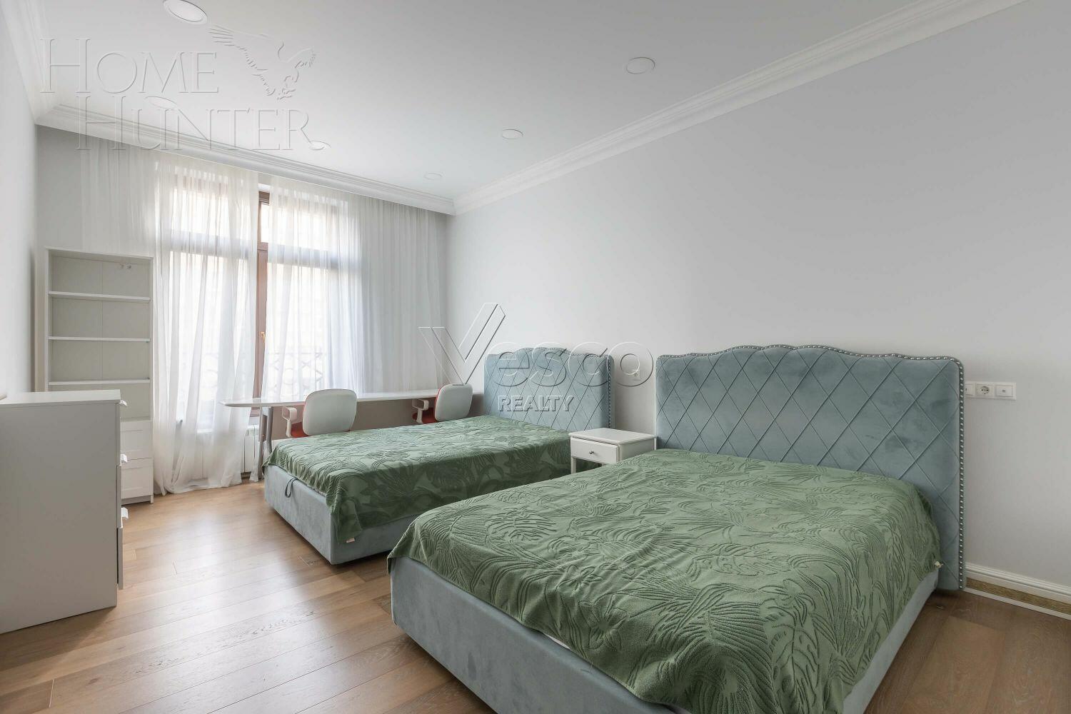 4-КОМН. КВАРТИРА С ОТДЕЛКОЙ 202 М² НА 4 ЭТАЖЕ