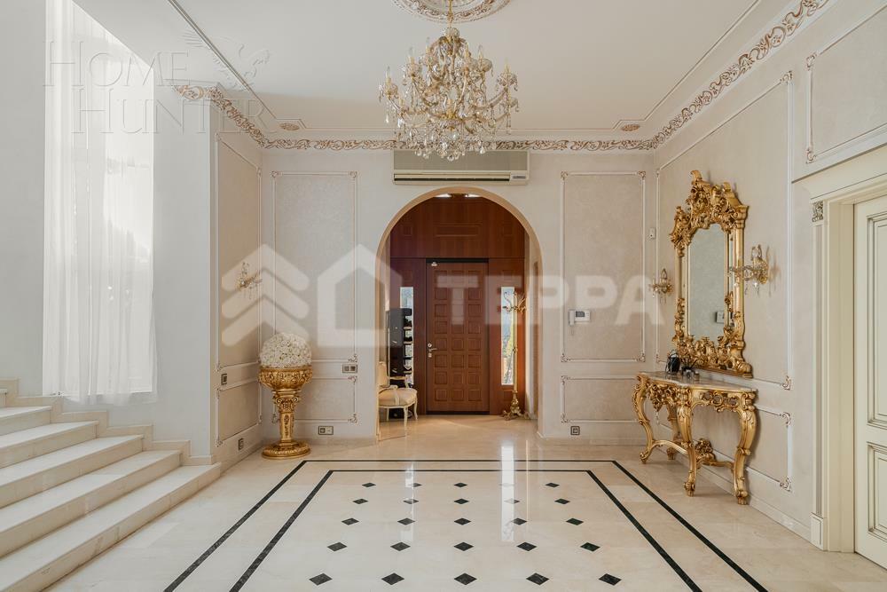 2-этажный коттедж 1 000 м² с отделкой