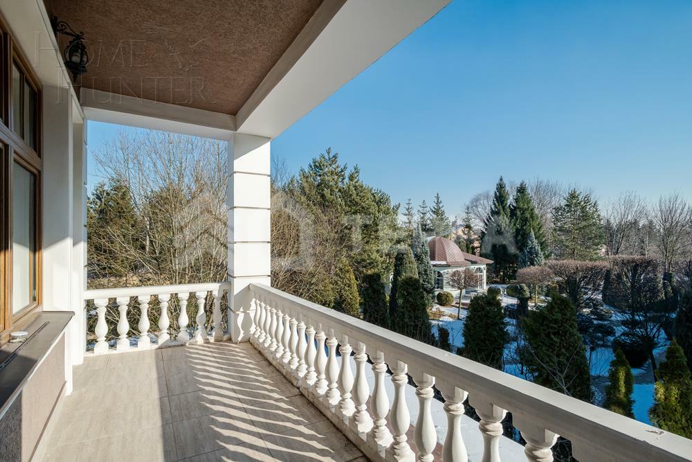 2-этажный коттедж 1 381 м² с отделкой