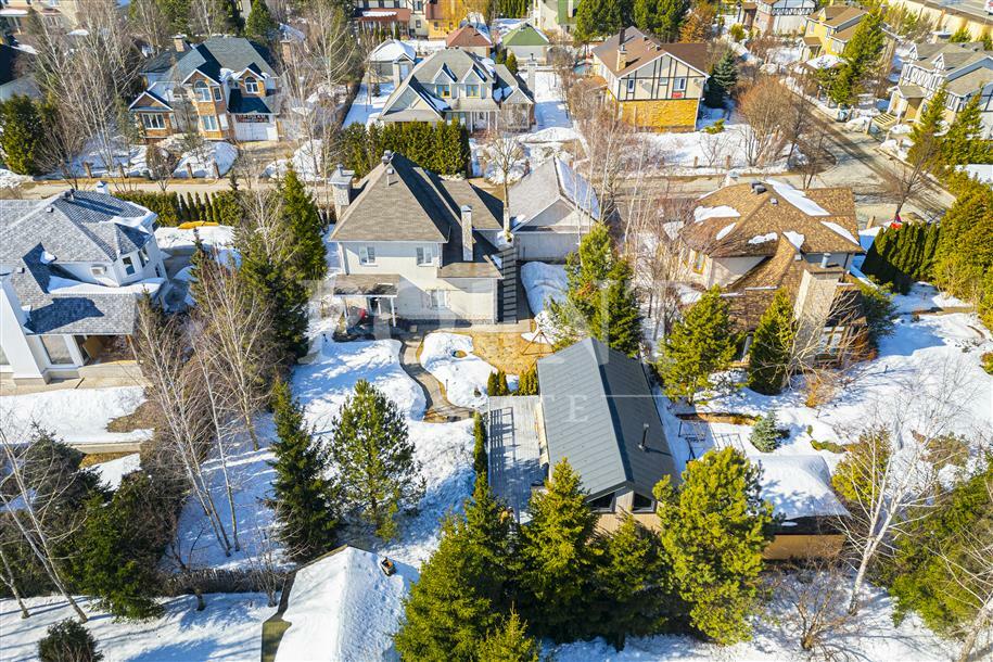 2-этажный коттедж 220 м² с отделкой