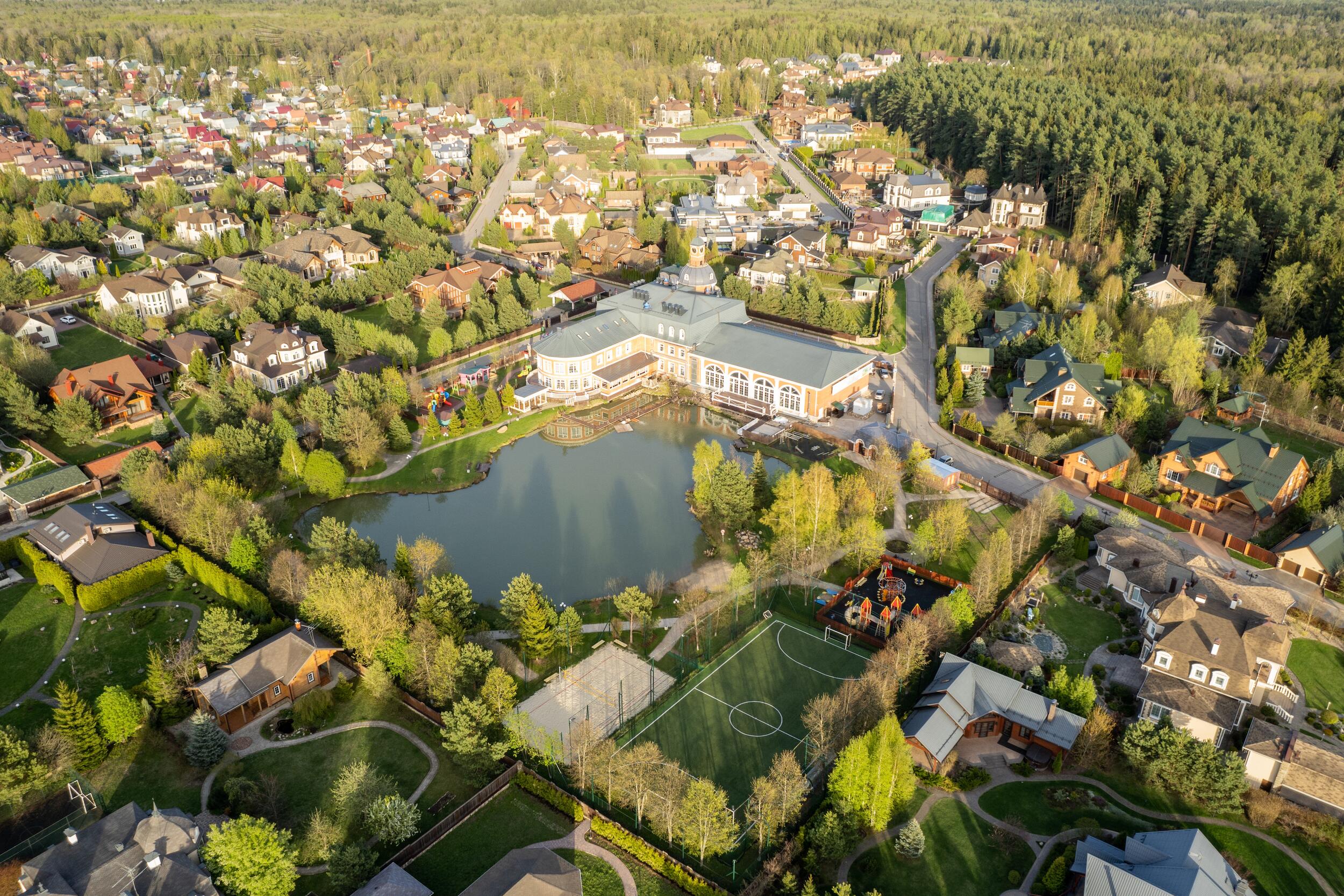 2-этажный коттедж 220 м² без отделки