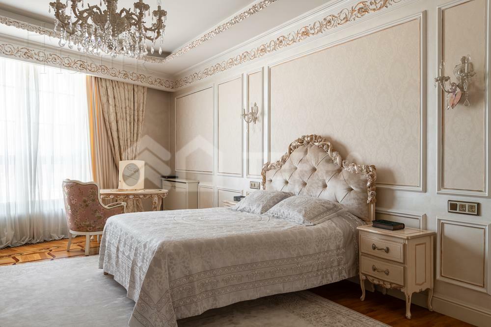 2-этажный коттедж 1 000 м² с отделкой