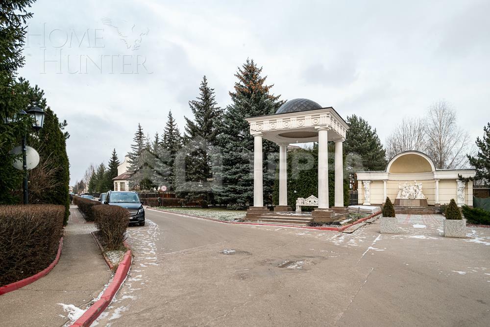 2-этажный коттедж 1 000 м² с отделкой