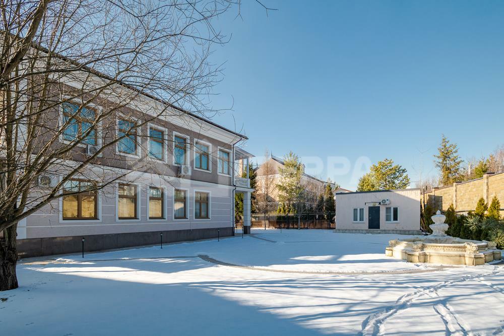 2-этажный коттедж 1 381 м² с отделкой