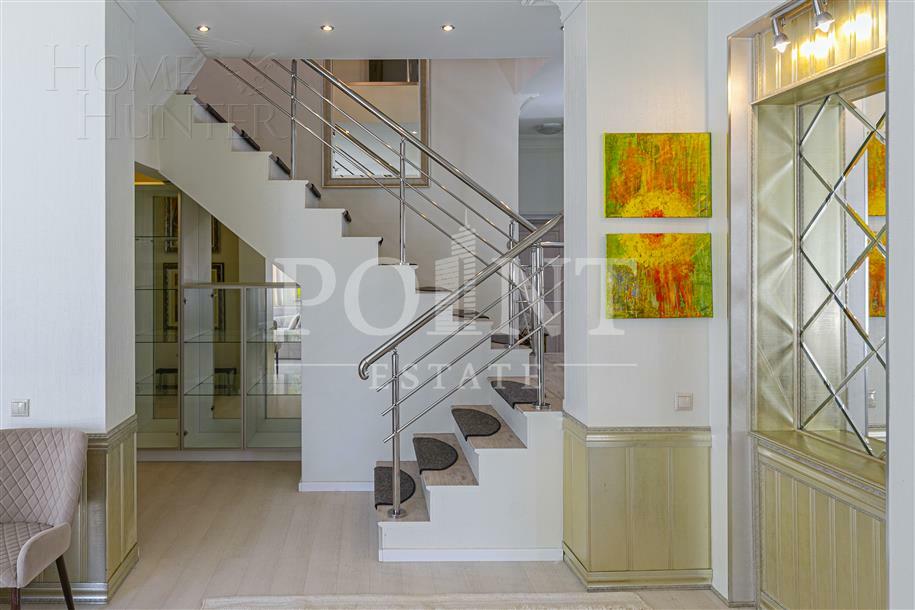 2-этажный коттедж 220 м² с отделкой