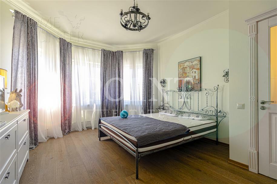 2-этажный коттедж 220 м² с отделкой