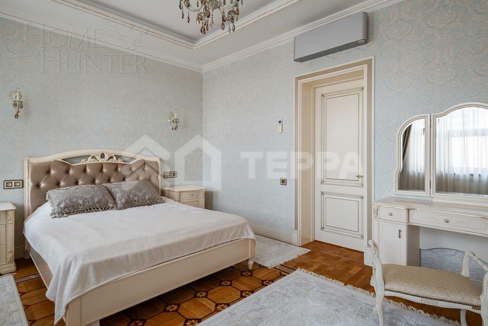 2-этажный коттедж 1 000 м² с отделкой