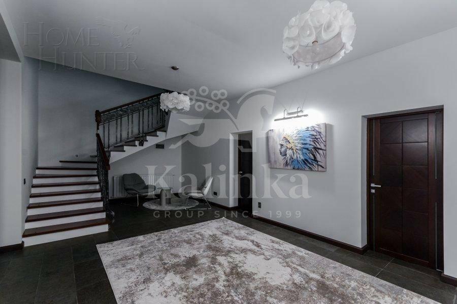 2-этажный коттедж 450 м² с отделкой