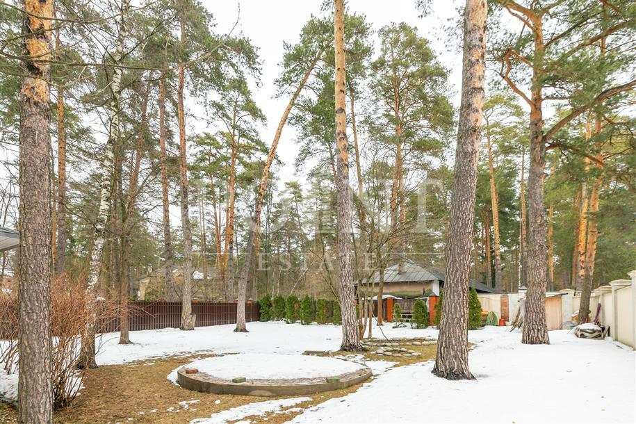 2-этажный коттедж 450 м² с отделкой