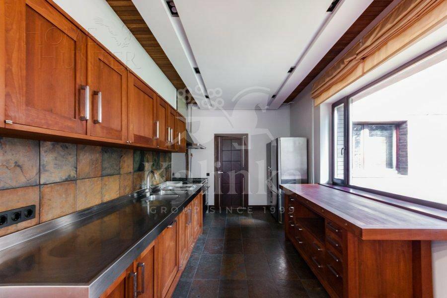 2-этажный коттедж 450 м² с отделкой