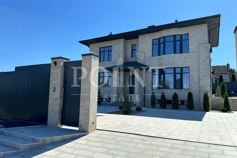 2-этажный коттедж 460 м² без отделки