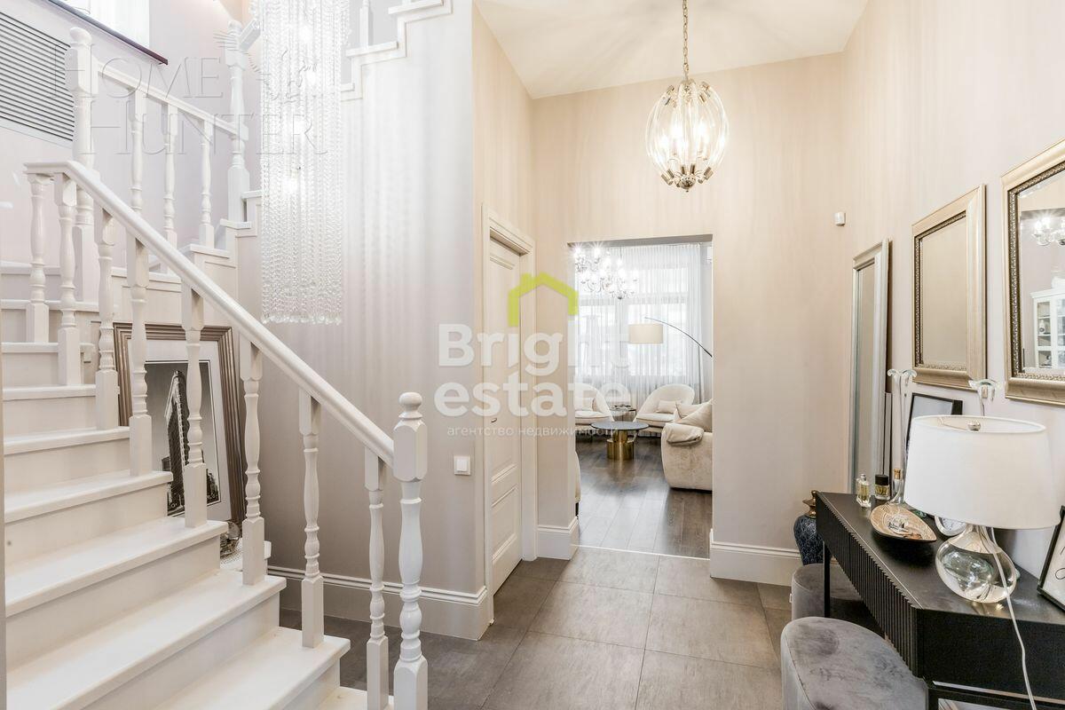 2-этажный таунхаус 200 м² с отделкой