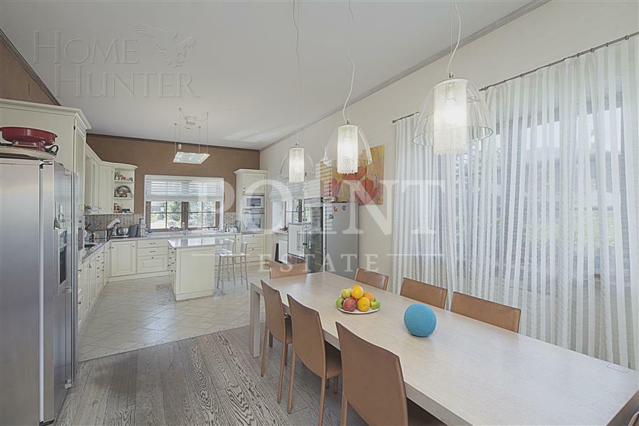 2-этажный коттедж 560 м² с отделкой