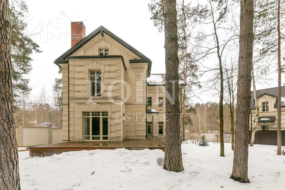 2-этажный коттедж 450 м² с отделкой