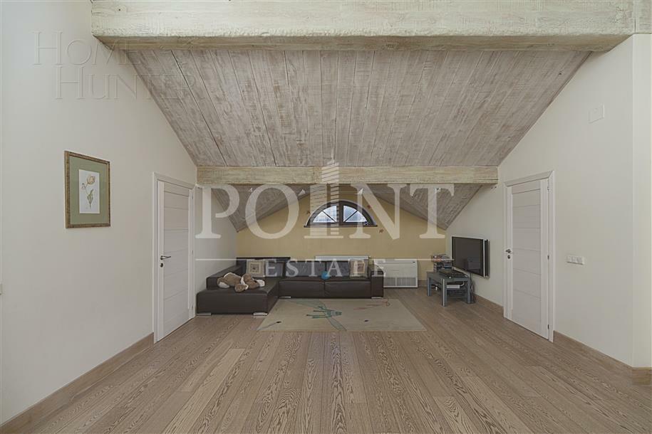 2-этажный коттедж 560 м² с отделкой