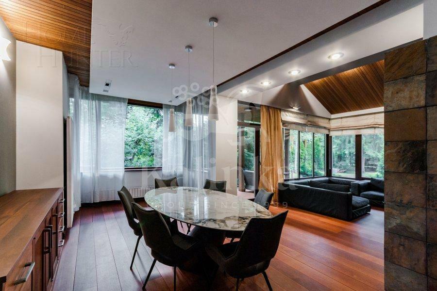 2-этажный коттедж 450 м² с отделкой