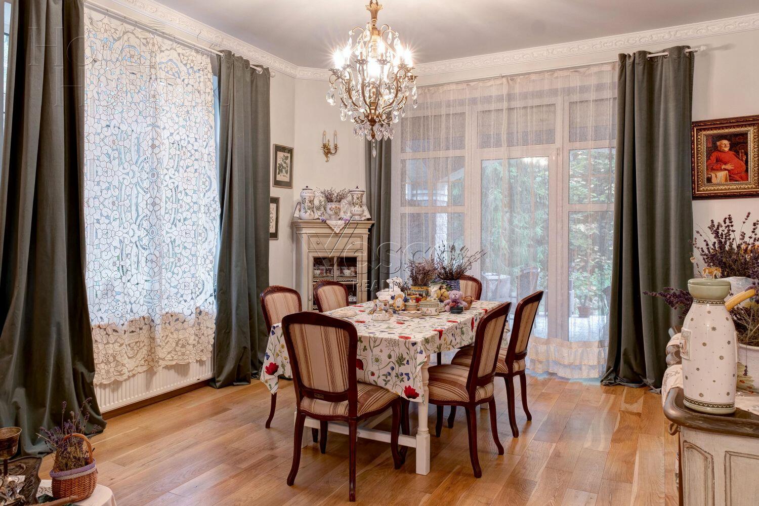 2-этажный коттедж 435 м² с отделкой