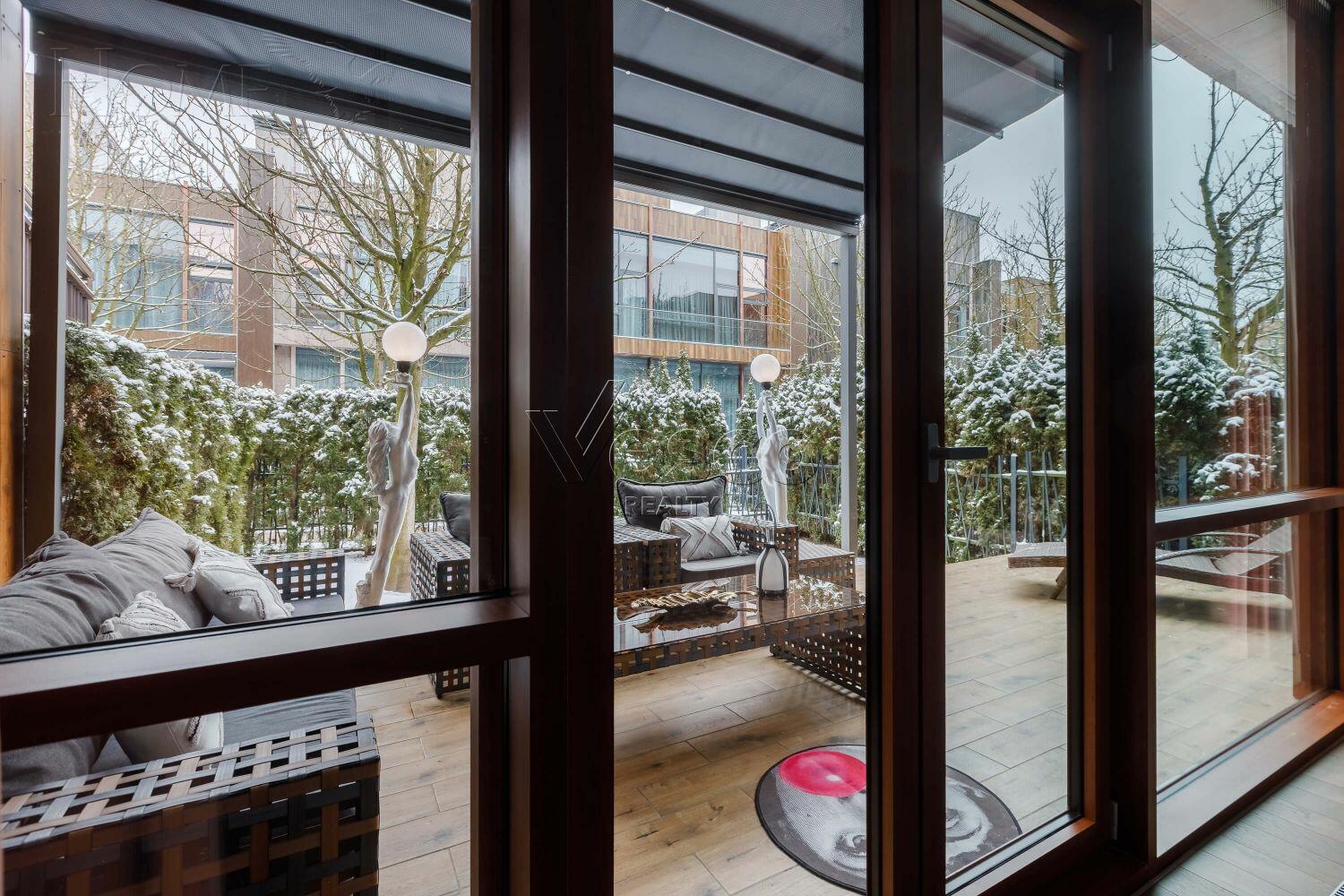 3-этажный таунхаус 170 м² с отделкой