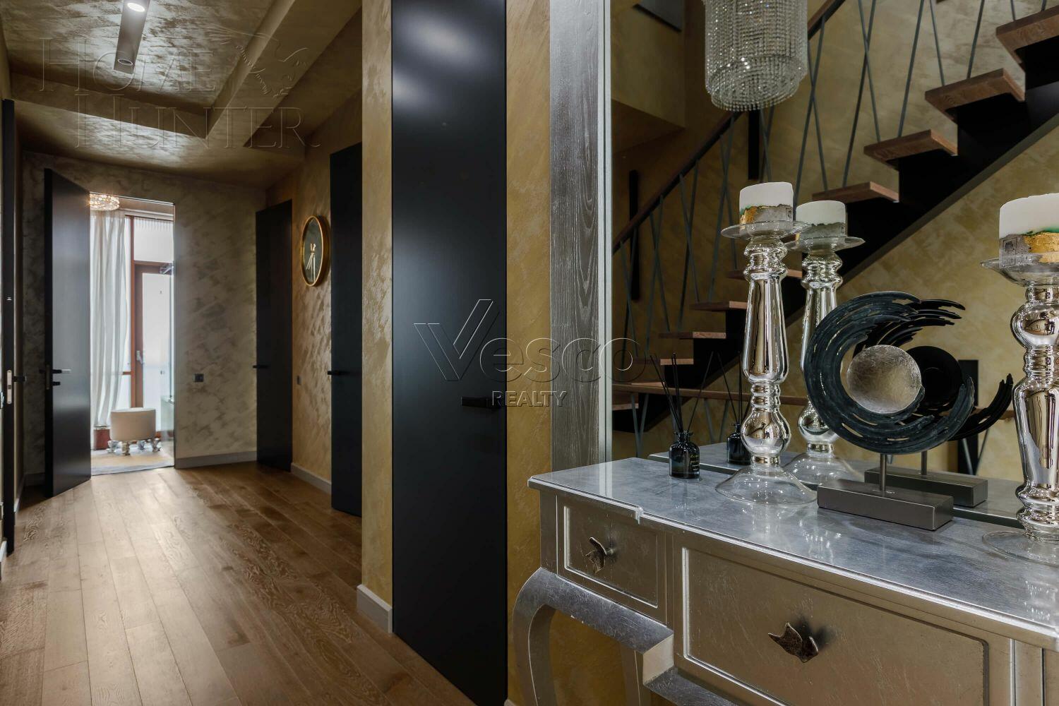 3-этажный таунхаус 170 м² с отделкой