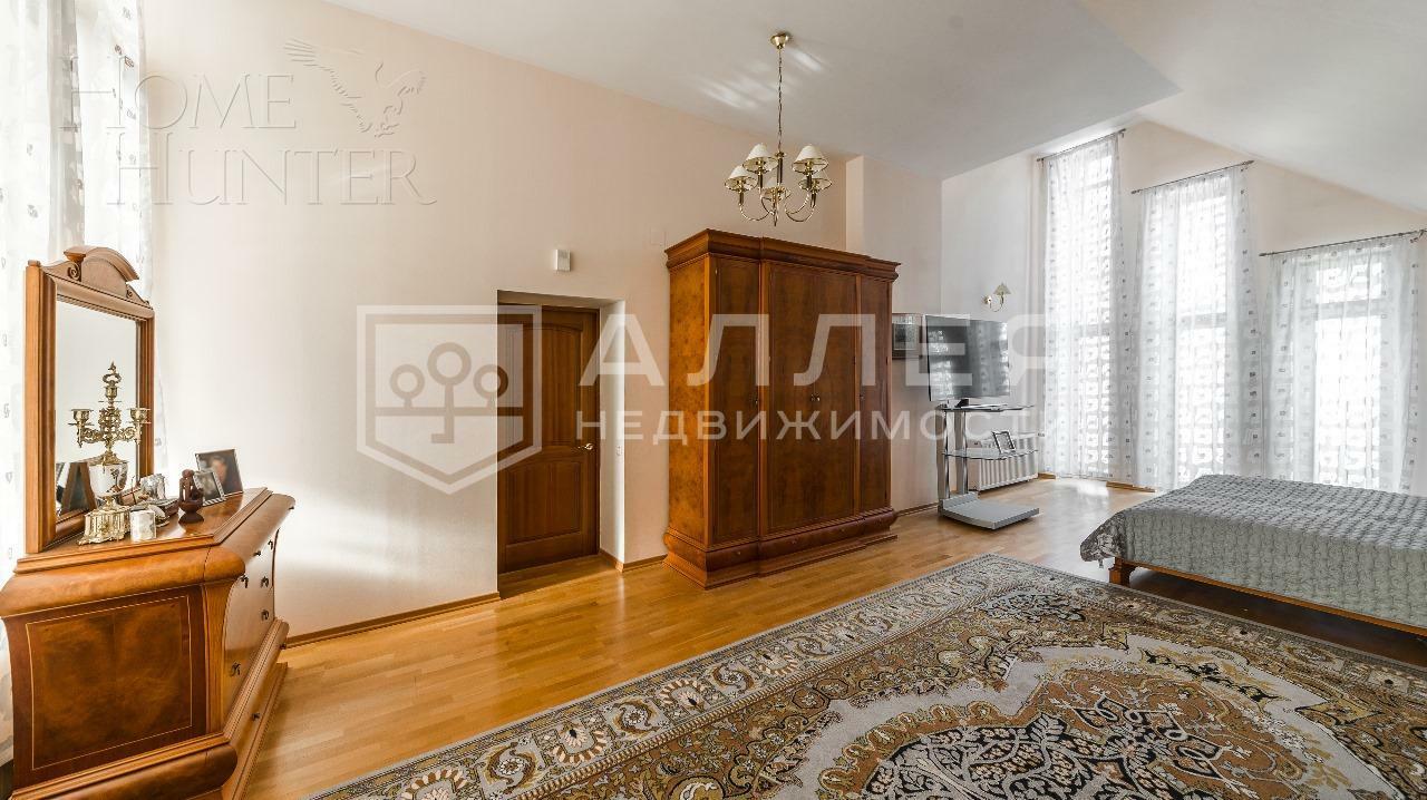 2-этажный коттедж 400 м² с отделкой