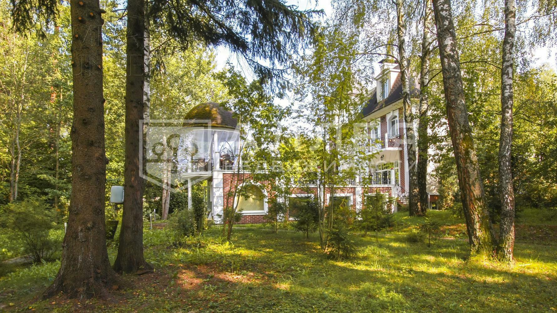 2-этажный коттедж 618 м² с отделкой