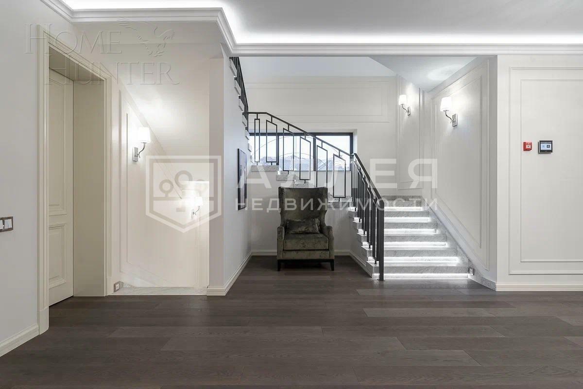 3-этажный коттедж 1 445 м² с отделкой