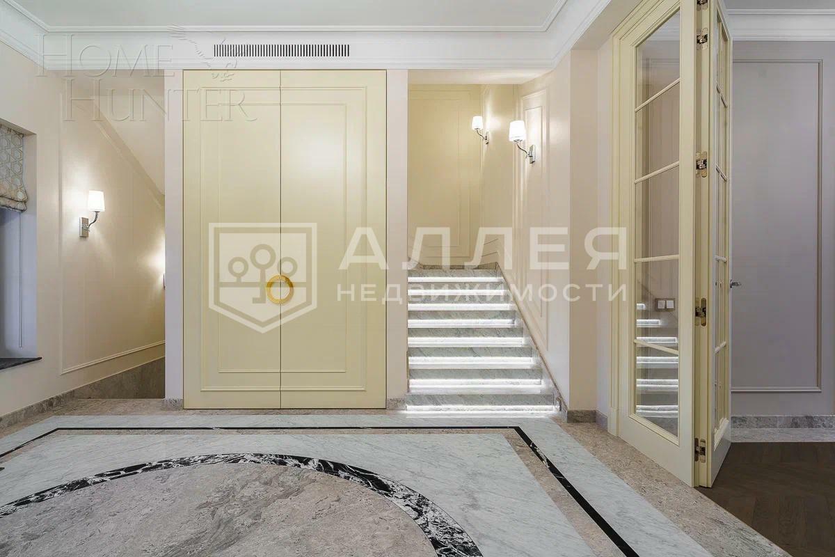 3-этажный коттедж 1 445 м² с отделкой