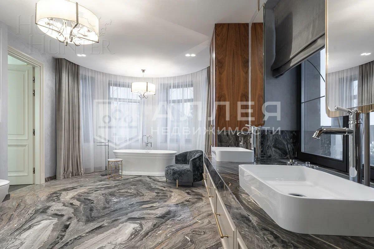 3-этажный коттедж 1 445 м² с отделкой