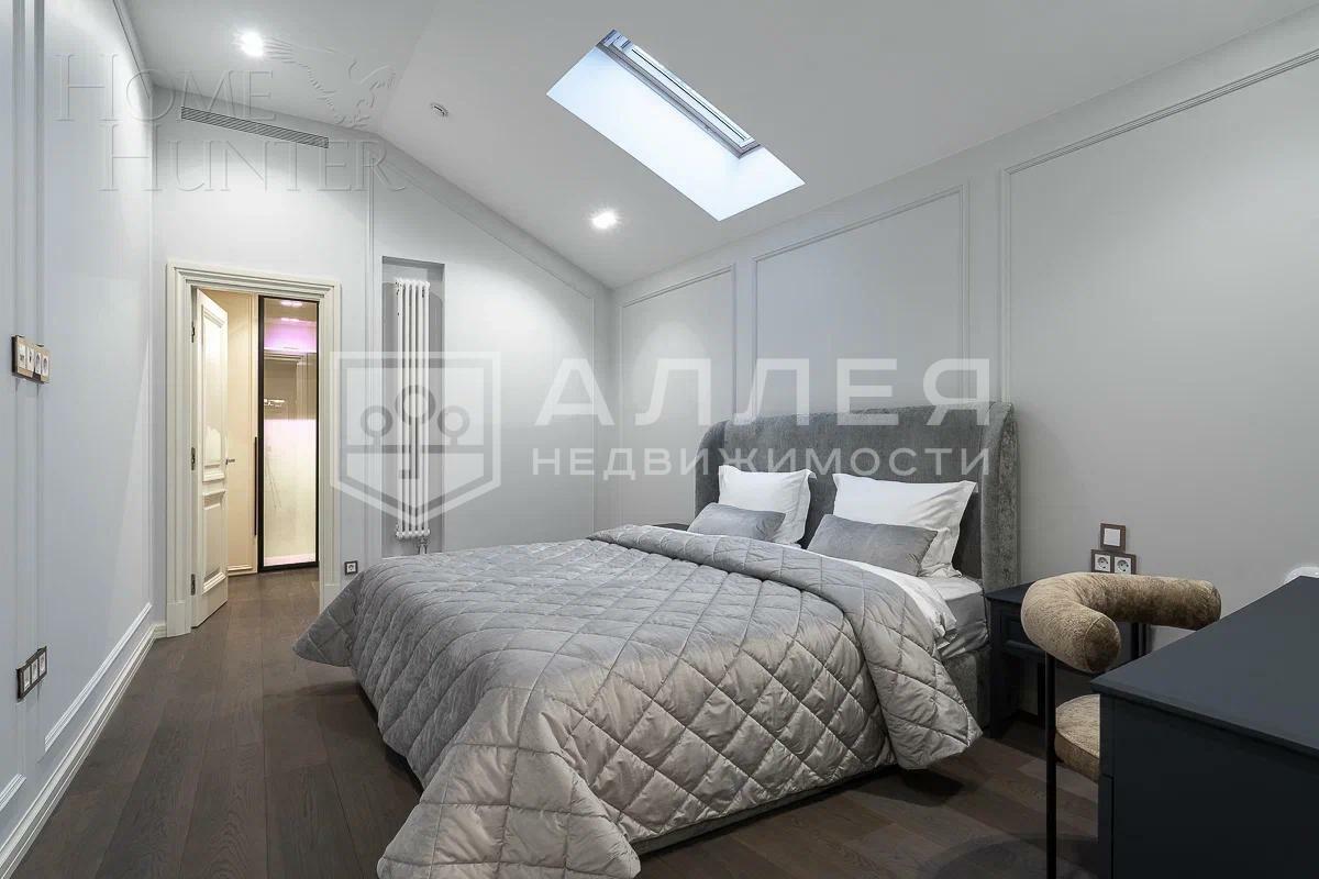 3-этажный коттедж 1 445 м² с отделкой