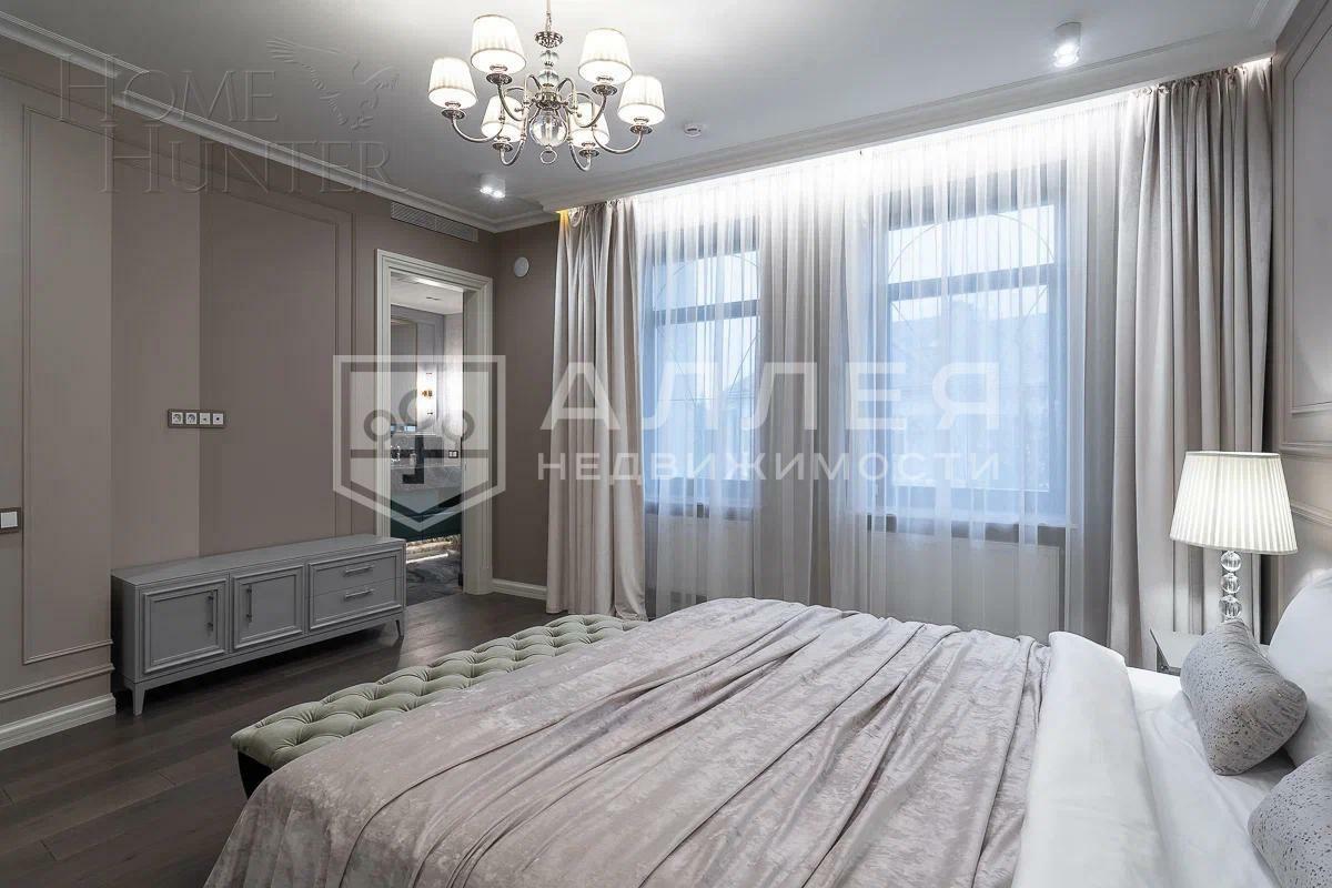 3-этажный коттедж 1 445 м² с отделкой