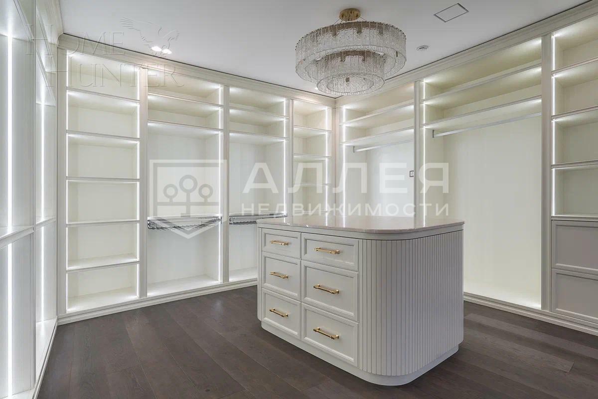 3-этажный коттедж 1 445 м² с отделкой