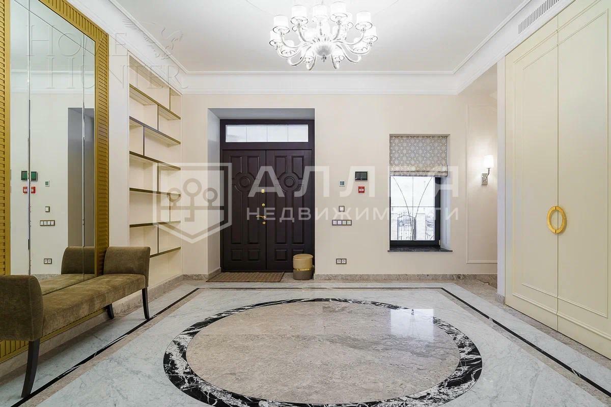 3-этажный коттедж 1 445 м² с отделкой