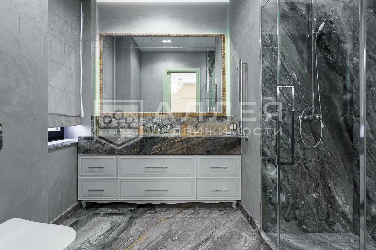 3-этажный коттедж 1 445 м² с отделкой