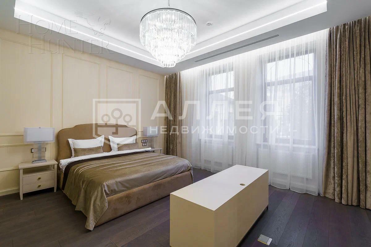 3-этажный коттедж 1 445 м² с отделкой